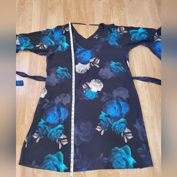 CITY CHIC | Bell Sleeve Tie-Waist Flora Shift Dress -[size 20, Black/Green/Blue] - Picture 9 of 13